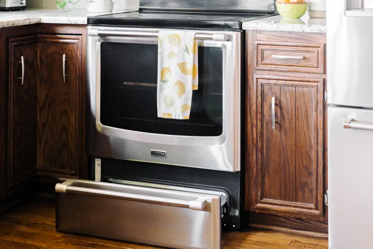 Fungsi Tersembunyi Laci di Bawah Oven dapur
